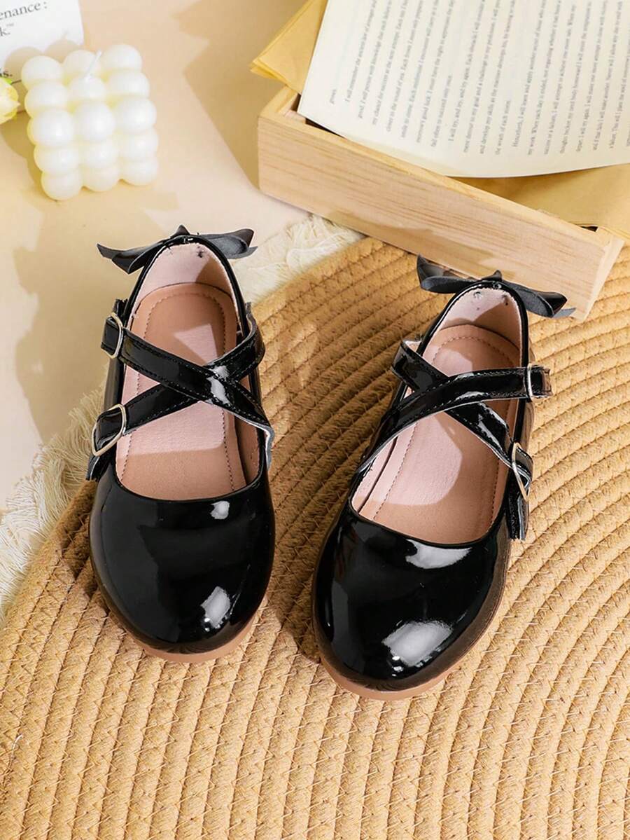 1 Pair Minimalist Fashion British Style Solid Color Elegant Flat Shoes For Girls, Suitable For Daily Wear, Spring/Summer - Black - View 1