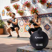 MUUK FITNESS Balón Medicinal de Entrenamiento Funcional 2kg/3kg/4kg/5kg/6kg/10kg | Pelota Wall Ball Profesional de PVC Reforzado con Superficie Antideslizante | Ideal para Crossfit, Fuerza, Resistencia, Abdominales, Sentadillas, Box y Home Gym - 10kg - Ver 2