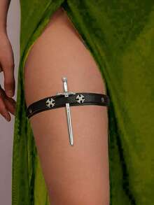 2pcs Medieval Leg Props PU Leather Punk Rivet Leggings Harness With Metal Sword Props, Sexy Adjustable Elastic Leg Garter Halloween Decoration Props - A - View 2