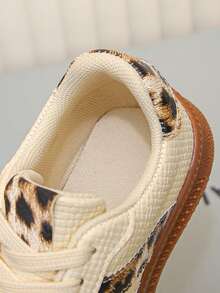 Baskets léopard pour tout-petits garçons et filles, chaussures de sport classiques allemandes pour enfants, chaussures de marche respirantes et décontractées à lacets, semelle en caoutchouc antidérapante, chaussures de mode pour petits et grands enfants - Blanc - Voir 7