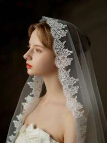 1pc Vintage Romantic Lace Eyelash Bridal Veil, Fashion Photo Shoot Wedding Veil, Lace Trim Veil, Wedding Accessories - White - View 1