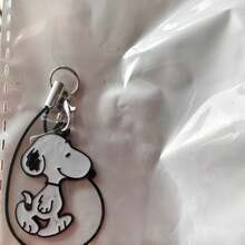SNOOPY 1 pieza El nuevo cordón para teléfono móvil 2026, mercancía de anime clásico "Peanuts Comics" ¡ya está aquí! Diseño minimalista y personalizado, y versátil, que hace que los teléfonos colgantes, bolsas y botellas de agua resalten. - Multicolor - Ver 10