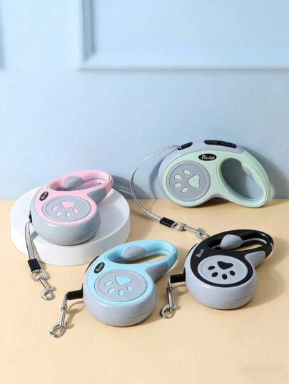 Dây dắt thú cưng bằng nylon có thể thu gọn, thiết kế hình dấu chân dễ thương, bền chắc và chống trượt, phù hợp cho việc dắt chó nhỏ/vừa đi dạo ngoài trời, vật dụng thiết yếu cho người nuôi thú cưng.