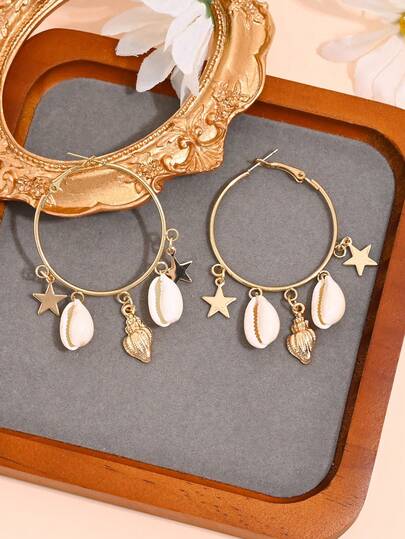 一对贝壳、海星、海螺和仿珍珠吊坠耳环，时尚夏季海滩风，适合女性日常、度假、派对佩戴。贝壳颜色和尺寸随机搭配。