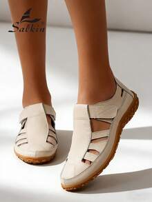 Sandal Musim Panas Wanita dengan Penutup Kait dan Loop, Desain Minimalis Ujung Tertutup untuk Kenyamanan Saat Beraktivitas di Luar Ruangan - Krem - View 6
