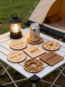 6件套经典木质杯垫，耐热杯垫，图案包括波旁威士忌、蛋奶馅饼、英式早餐茶、果酱三明治饼干等 - 手工木质家居装饰，适用于家庭、酒吧、办公室、派对、厨房用品、厨房配件、餐桌杯垫、节日装饰、乔迁礼物、装饰牌匾及配件，是节日庆典的完美礼物，适合送给女性、男性、母亲和父亲。 - 彩色 - 查看 7