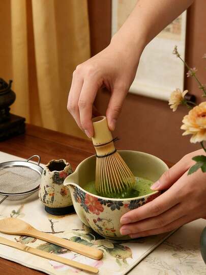 1/7件套日式抹茶茶具 - 包括抹茶碗、抹茶筅、抹茶勺、茶漏、杯垫和不锈钢滤网，适合传统日式抹茶仪式和日常使用，是抹茶爱好者和初学者的绝佳礼物。