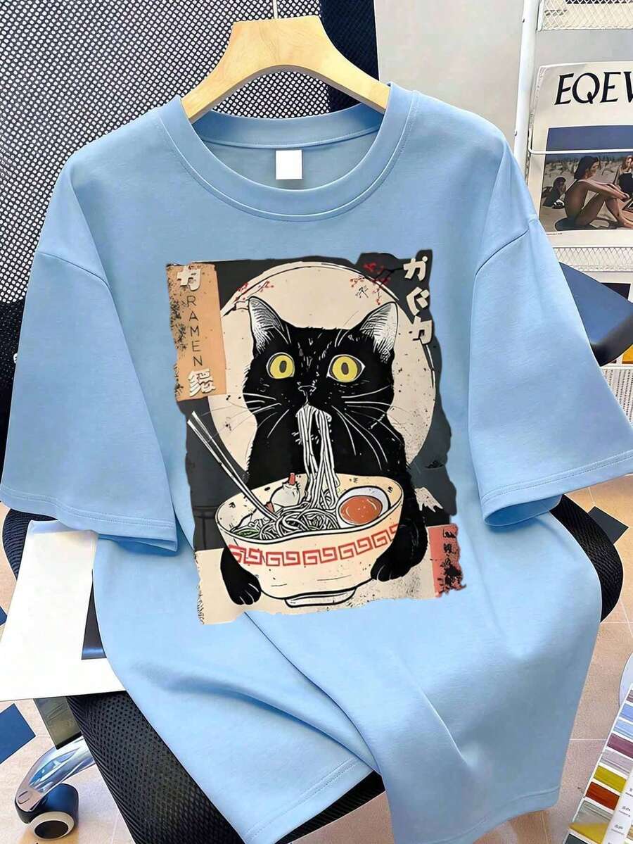 女士卡通猫拉面印花短袖T恤,适合日常穿着、外出、聚会、上学、音乐节、度假、通勤。可作为礼物送给家人、男女朋友、夏季女装。 - 淺藍色 - 查看 1