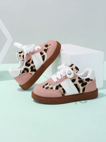 1双软底轻便婴儿运动鞋，女童休闲豹纹运动鞋，适合春秋季穿着，时尚日常百搭