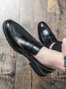 Slip-On Casual Loafer, geeignet für Frühling und Sommer, schwarze spitze Geschäfts-Lederschuhe, luxuriöse hochwertige braune Anzugschuhe im britischen Stil, bequeme flache Büroschuhe, elegante retroeinfache Slip-On Schuhe, hochwertige einfarbige Derby-Schuhe, klassisch für jungen Bräutigam Hochzeit 2026 neue orientalische Herrenschuhe, modische Fahrschuhe mit Markengefühl, Valentinstag Geschenk für Männer, Abschlussfeier/Party Anzugschuhe - Schwarz - Übersicht 7