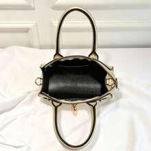 A Stylish Small Square Handbag With A Clasp, Perfect For Evening Outings. This Elegant Crossbody Bag Features A Chic Chain Strap. This Versatile, Casual Women's Bag Is The Ideal Gift For Women Attending Parties Or Dates. - Vàng - Xem 5