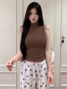 Áo tank top không tay cổ cao ôm sát màu xám American Sexy Lady, áo hai dây co giãn ôm dáng cho mùa hè và mùa xuân. - Màu cà phê - Xem 4