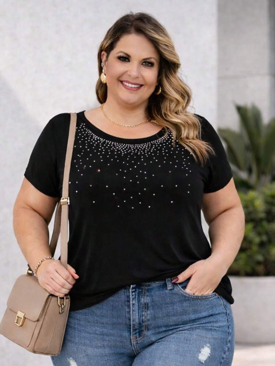 Plus Size Short Batwing Sleeve Blouse With Round Neck And Rhinestone Detail - Casual Chic Fabric - Comfortable Knit - Perfect For Everyday Urban Wear - Hitam - View 1