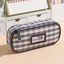 Miniso 名创优品疯狂动物城新款格子大容量铅笔盒，朱迪和尼克卡通铅笔袋，可爱创意设计，多层收纳，顺滑拉链，适合存放学习用品和文具，是开学季的理想之选。 - 多色 - 查看 10