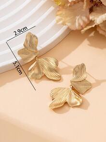 1 Pair Elegant & Chic Summer Beach Style Golden Textured Half-Leaf Pendant Earrings For Women - Yellow Gold - View 5
