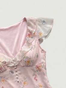 春夏荷叶边雪纺收腰鱼尾连衣裙，饰以珍珠和花卉印花，优雅精致，适合约会、度假、外出等场合。 - 彩色 - 查看 5