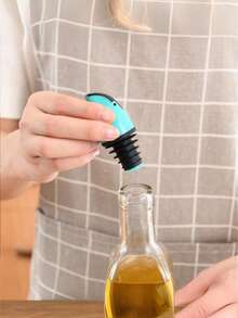 1 cái nắp rót dầu ăn, nắp chai gia vị, nắp chai rượu vang đỏ, nắp chai nước tương, nắp chai dầu giấm, nắp chai tự động đóng mở. - Nhiều màu - Xem 4