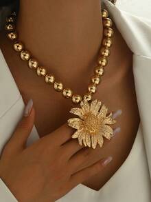 1pc Women's Vintage Gold Beaded Chain Necklace, Exaggerated Large Sunflower Pendant Statement Choker, For Daily Wear, Date Night, Party & Vacation - Gold - View 3
