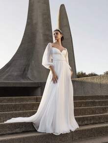Off-Shoulder Puff Sleeve Tulle Wedding Dress With Side Slit, Fairy-Inspired Bridal Gown With Layered Chiffon And Structured Draping, Perfect For Outdoor Garden Weddings, Beach Ceremonies, Holiday Celebrations, Christmas, Halloween, Birthday Parties, Prom Nights, Evening Receptions, Special Occasions, Featuring Soft Flowing Movement, Feminine Sweep, Figure-Flattering Silhouette, Comfortable Fit, Timeless Elegance, Statement Dress For Brides Who Desire Airy, Dreamlike, Graceful, And Ethereal Look With Subtle Polished Charm And Effortless Style For Any Festive Or Formal Event - 白色 - 查看 3