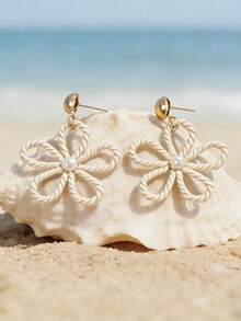 A Pair Of Designer Woven Wire Earrings In A Beachy Floral Style, Suitable For Ladies To Wear During Spring And Summer Vacations As Well As For Daily Use. - Multicolor - View 15