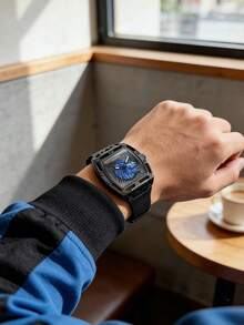 Guess Reloj de hombre con esfera azul con león en relieve, correa de silicona negra, caja de carcasa hueca de cuarzo, reloj deportivo de moda urbana y estilo hip-hop, adecuado para hombres, regalo de cumpleaños, aniversario perfecto para padre, amigo, esposo - Negro - Ver 9