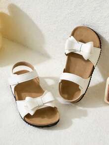Sandal đế bằng bằng chất liệu cork mềm mại màu trắng dành cho bé gái 3-12 tuổi, có quai kép, nơ da thật, mũi hở bằng da PU, phù hợp cho trường học, tiệc tùng, bãi biển, kỳ nghỉ, phong cách bé gái ngọt ngào. - trắng - Xem 3