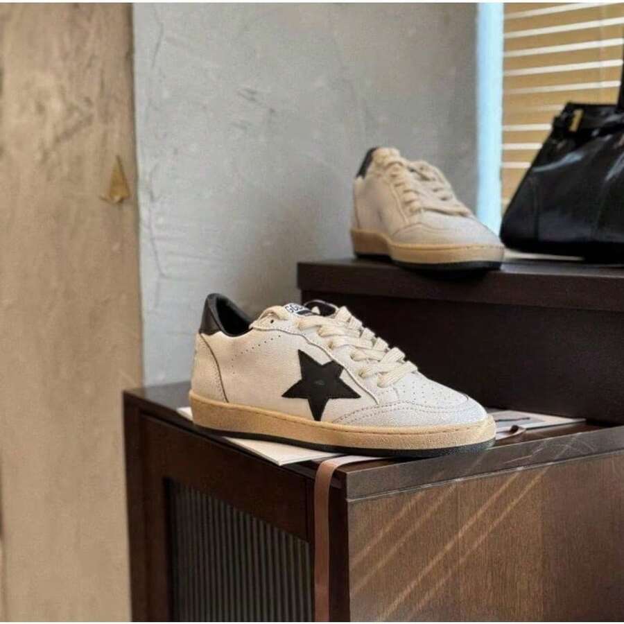 2026 Edition Genuine Cowhide Leather Small Dirty Star Shoes White Shoes Retro Sports Casual Shoes Retro Shoes Retro Sports Shoes Retro Shoes Retro Sports Shoes Matching Casual Sports Shoes Retro Shoes Casual Sports Shoes Retro Sports Shoes Retro Sports Shoes Sports Shoes. - Ngôi sao đen - Xem 1
