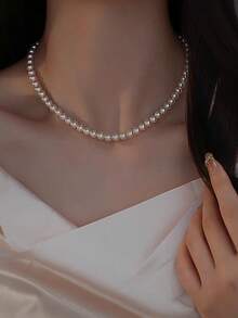 1pc Minimalist Retro French Faux Pearl Necklace, Adjustable Length, Classic Elegant Minimalist Luxury Pearl Necklace, Design Sense, Suitable For Holidays, Thanksgiving, Christmas, Valentine's Day Gifts - White - View 1