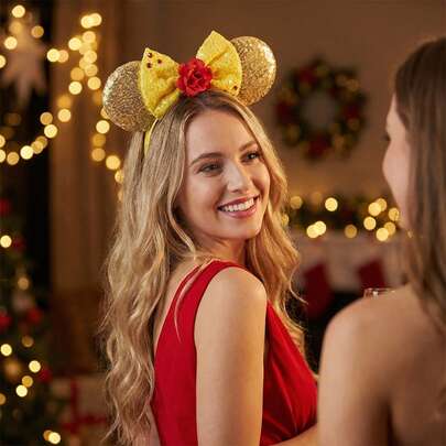  Băng đô tai chuột Disney với nơ đính sequin đỏ – Tai chuột đen biểu tượng dành cho phụ nữ và bé gái, hoàn hảo cho Disneyland, Disney World, công viên giải trí, tiệc tùng và cosplay – Kích thước phù hợp với hầu hết mọi người
