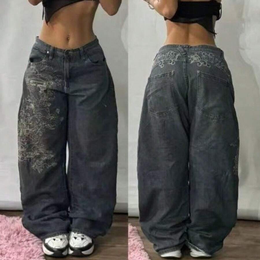 These Blue Printed Jeans Are Made From A Comfortable, Breathable Fabric. With A Relaxed, Oversized Fit And Embroidered Details, They Are Perfect For Everyday Wear, Leisurely Outings And A Variety Of Occasions. - Xám - Xem 1