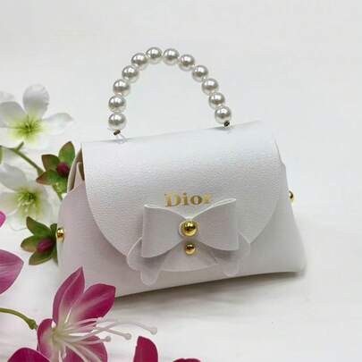 M.Dior 1 Hộp Quà Hoa Gấp Gọn, Túi Xoáy Dây Xích Hình Thoi, Hộp Bao Bì Hoa Sáng Tạo, Túi Hộp Quà Cứng Có Thể Tái Sử Dụng, Thích Hợp Cho Ngày Valentine, Ngày của Mẹ, Sinh Nhật, Đám Cưới và Quà Tặng Ngày Lễ, Thiết Kế Gấp Gọn 3D, Tay Cầm Dây Xích Tiện Lợi, Thích Hợp Cho Cửa Hàng Hoa, Cửa Hàng Quà Tặng, Trang Trí Sự Kiện và Bao Bì Quà Lưu Niệm, Kết Cấu Hình Thoi Tinh Tế và Chất Liệu Cao Cấp Làm Cho Bao Bì hoa thêm Trang Trọng và Sang Trọng, Thích Hợp Để Trưng Bày Hoa Tươi, Hoa Khô, Bao Bì Thiết Kế Hoa và Các Kịch Bản Sắp Xếp Quà Tặng Cao Cấp.