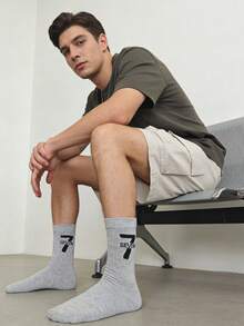 1 par de calcetines medianos gris y negro con patrón numérico 67, versátiles para todas las estaciones - Multicolor - Ver 5