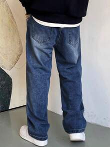 1件 Hearty Haven 男士宽松水洗直筒休闲牛仔裤（不含配饰 - 附尺码指南） - 深色水洗藍 - 查看 5