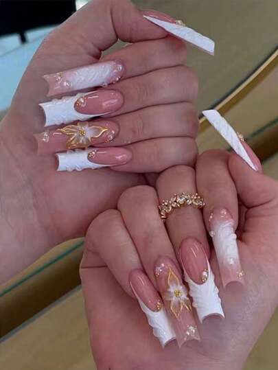 24 miếng dán móng tay acrylic hình chữ nhật, màu trắng pha bột, hiệu ứng 3D nổi bật, gel vàng ánh ngọc trai, thích hợp cho phụ nữ và bé gái, móng giả kiểu Pháp dễ thương cho tiệm nail, bao gồm 1 gel dẻo và 1 miếng mài móng.