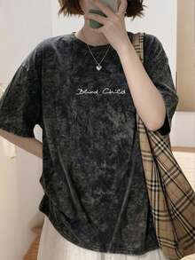 Camiseta de manga corta con cuello redondo, estampado de letras y teñido anudado, de corte holgado y estilo versátil, para mujer, de estilo japonés, para primavera/verano, de uso casual - Negro - Ver 2