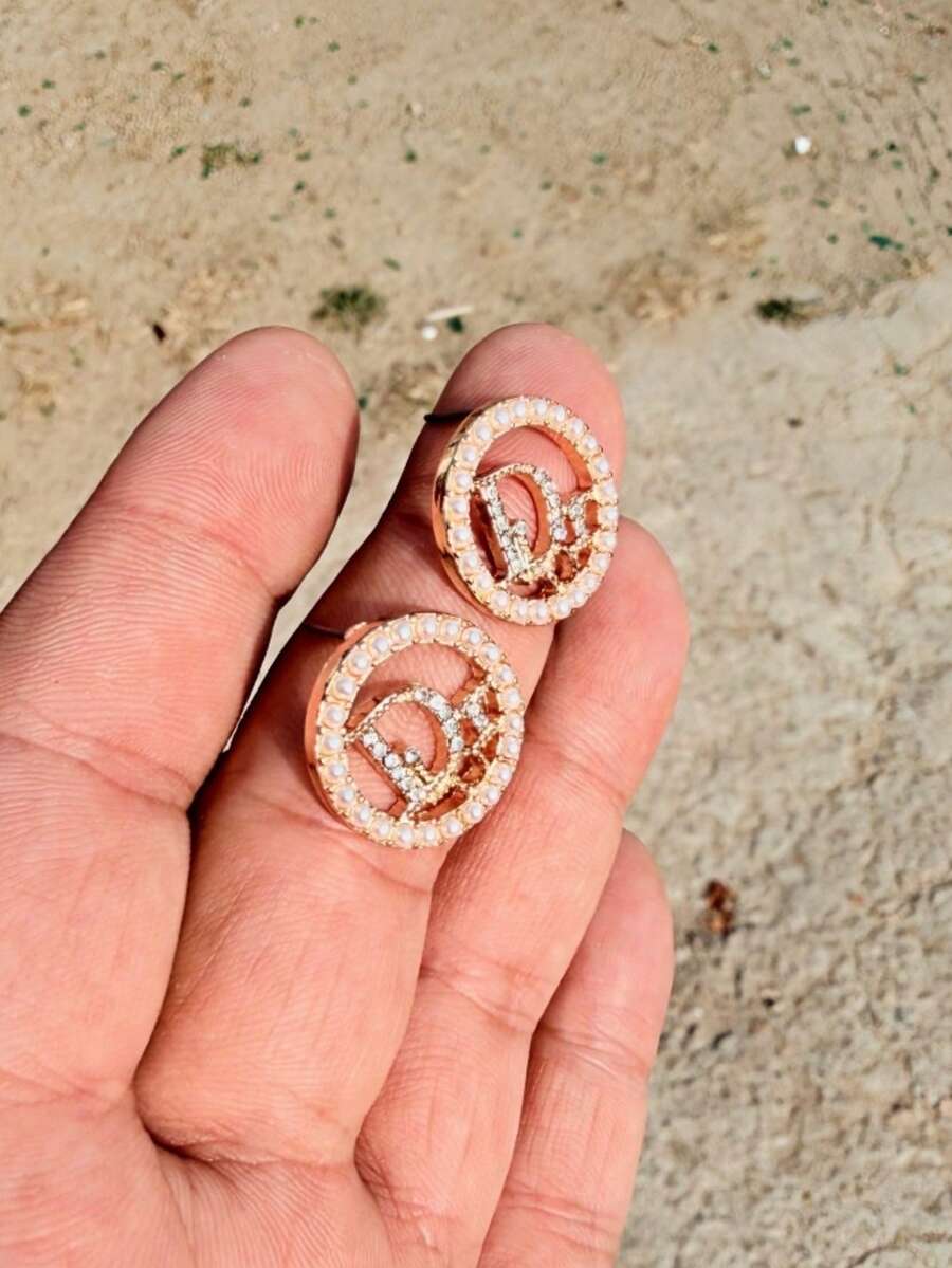 2 đôi bông tai đính chữ thời trang mới, kiểu dáng cổ điển thanh lịch dành cho nữ, phù hợp để đeo hàng ngày, dự tiệc và làm quà tặng. - Vàng - Xem 1