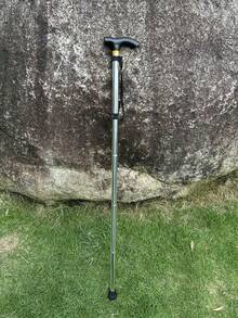 Bastón de trekking de aleación de aluminio, ajustable en 5 secciones, plegable, ultraligero para senderismo/escalada, adecuado para montañismo al aire libre, equipo de camping - Multicolor - Ver 17
