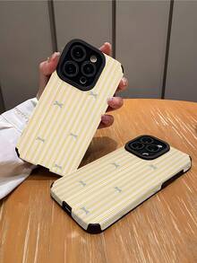 1个简约黄条纹蓝蝴蝶结竖款仿皮纹理经典防摔高端软壳手机壳，适合作为生日/节日礼物送给朋友、家人、情侣，适用于 17/ 17 Air/ 17 Pro/ 17 Pro Max/ 16/ 16 Plus/ 16 Pro/ 16 Pro Max/ 15/ 15 Plus/ 15 Pro - 彩色 - 查看 2