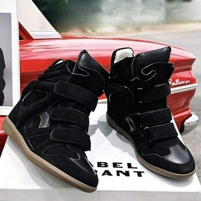 2026 New Style Women's Wedge Heel Inner Height Increasing Boots And Sneakers. Frosted Texture Leather Creates A Leg-Lengthening Effect, With Hidden Wedge Heel Inner Height Increasing For A Supermodel Look. Free Adjustment Of Tightness With Eye-Catching Color-Block Design. Flat Casual Women's Sneakers, Retro Casual Round Toe With Three Straps, Classic Retro Style, Versatile And Charming Women's Shoes That Hold Up Perfectly.