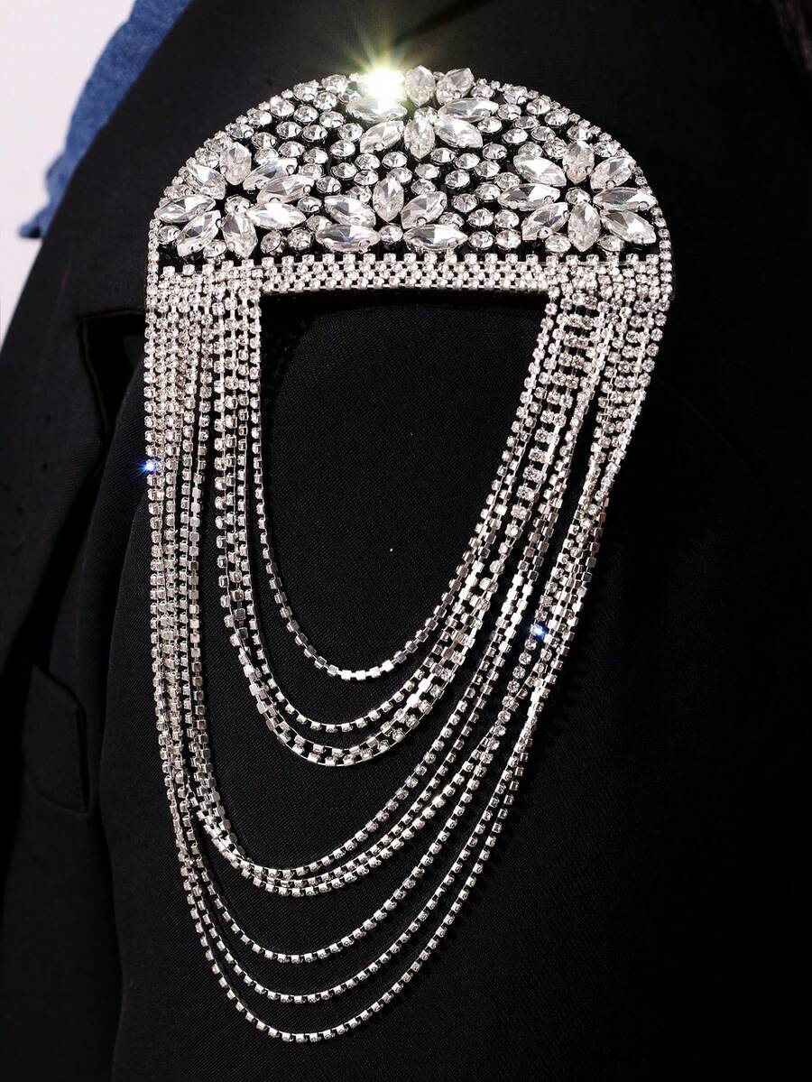 Thiết kế thời trang, đa năng, tinh tế, sang trọng, lịch lãm, cá tính, hình bán nguyệt, đính hoa pha lê, tua rua, cầu vai bạc, phù hợp cho trang sức nam giới hàng ngày, công sở và đi làm. - Nhiều màu - Xem 1