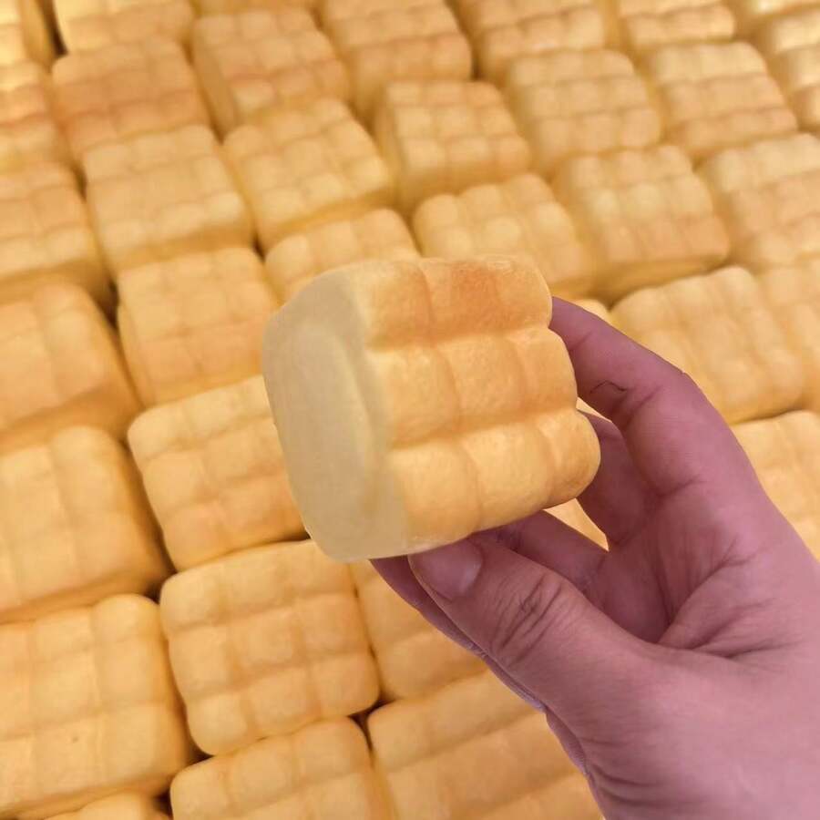 2 món đồ chơi bóp mềm hình bánh mì 9 ô, đàn hồi chậm, chống căng thẳng mới. - Nhiều màu - Xem 1