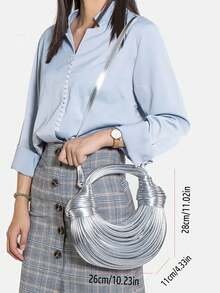 Bolso de hombro para mujer hecho a mano con forma de nube de masa rellena, trenzado y anudado, bolso de asa redonda tejida con decoración dorada metálica. Bolso de hombro/cruzado para mujer - Plateado - Ver 5
