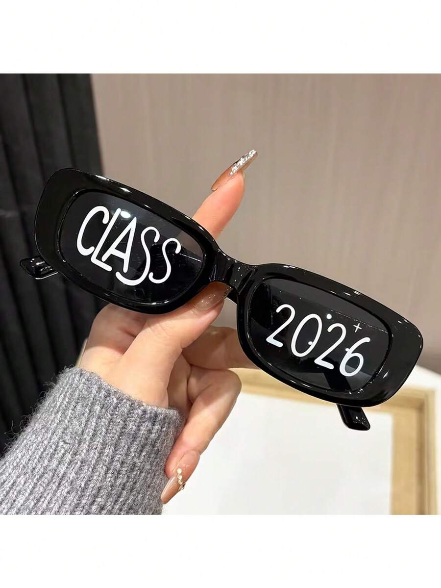 20/1 pièce Lunettes de diplômé 2026, lunettes pour fête de remise des diplômes, convient pour les fournitures de fête, les accessoires pour photomaton, les cadeaux de remise des diplômes, les lunettes DIY, les décorations de fête de remise des diplômes, applicable pour les fêtes de remise des diplômes du lycée et de l'université - Plusieurs styles - Voir 1