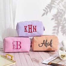 1個個性化客製化刺繡包 粉藍色化妝包 輕便大容量多功能化妝袋 婚禮伴娘禮物 女友求婚禮物 單身派對禮物 新娘團派對小禮物 度假收納袋 - 彩色 - 查看 5