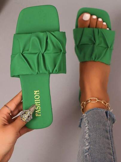 Dép xăng đan đế bằng thoải mái, chống trượt, đa năng, thời trang mùa hè mới dành cho nữ, dép đi biển cỡ lớn, dép xỏ ngón đơn giản, giày vừa vặn với chân rộng.