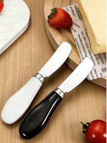 1/2pcs Stainless Steel Butter/Cheese Knife With Plastic Handle, Suitable For Cheese, Butter, Dips, Vegetables, Fruits - View 4
