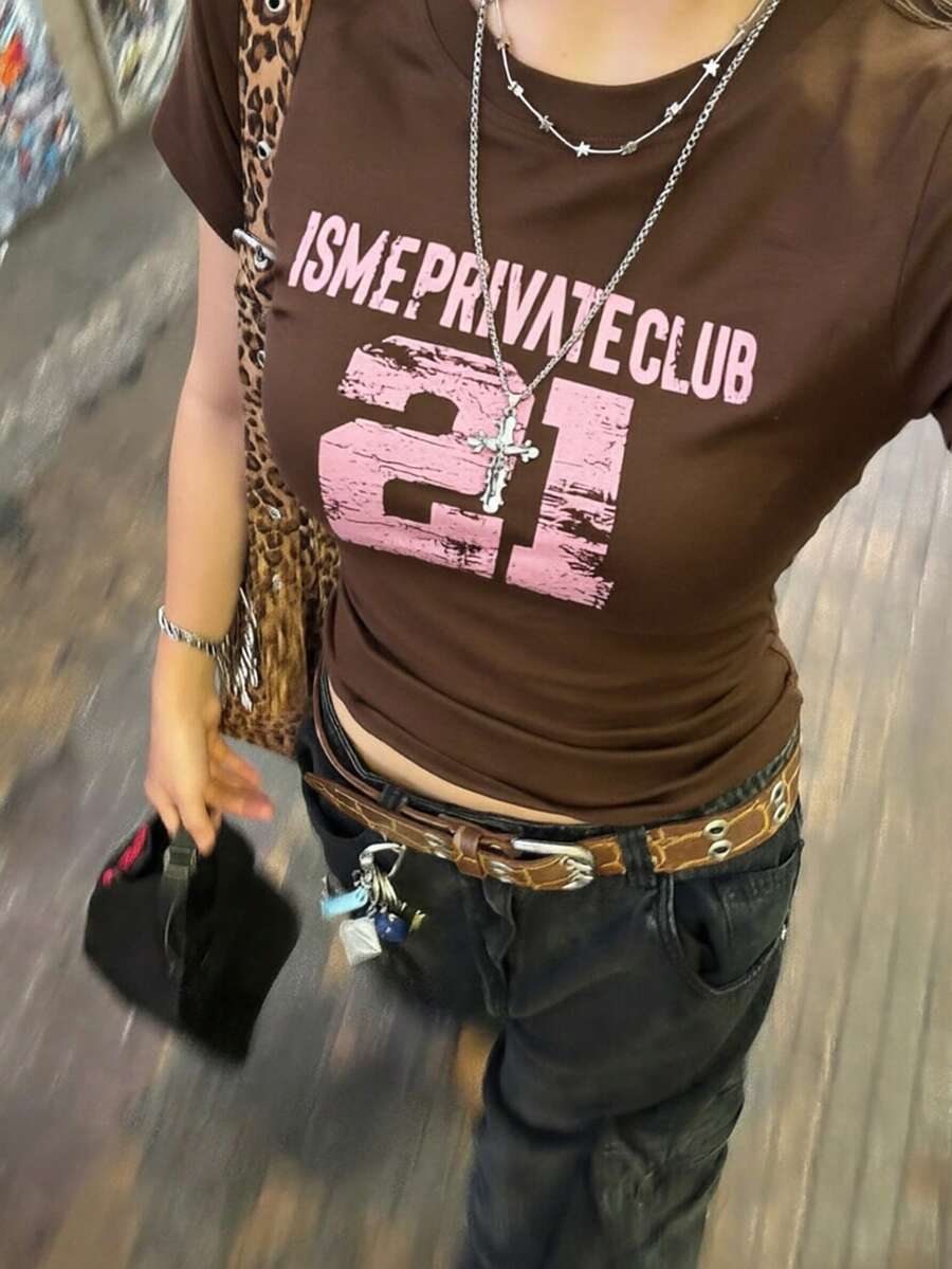 女士夏季新款圆领短袖T恤，字母印花，修身版型，百搭露脐休闲上衣