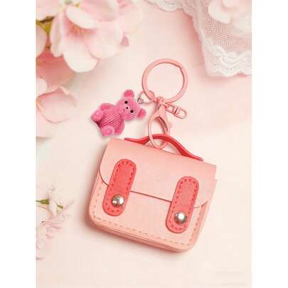迷你零钱包钥匙扣挂件，配有小熊吊坠，可爱化妆包钥匙扣，迷你背包钥匙扣，个性化包包挂件，多色皮革挂件，PU迷你背包挂件，适合时尚造型、返校季、零钱收纳、日常使用、送礼，是送给女士、家人、朋友、爱人的完美礼物，也是独特的生日礼物、节日礼物、派对礼物、母亲节礼物、结婚礼物、返校季礼物的理想之选。