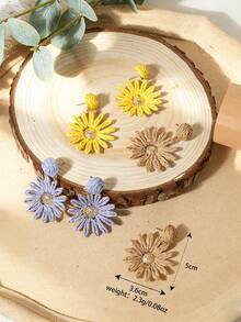 一对沙滩风拉菲草金属向日葵耳环，适合女性日常和度假佩戴 - 彩色 - 查看 6