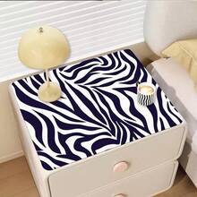 1pc Zebra Print Kitchen & Dining Table Mat, Minimalist Black & White, High-End, Highly Efficient Anti-Pollution Anti-Slip Wear-Resistant, Heat-Resistant, Easy To Clean, Highly Attractive Tabletop Mat - Multicolor - View 3